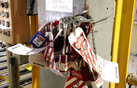 IMG_3617_gallery_gallery2 high voltage llock out tag out locks