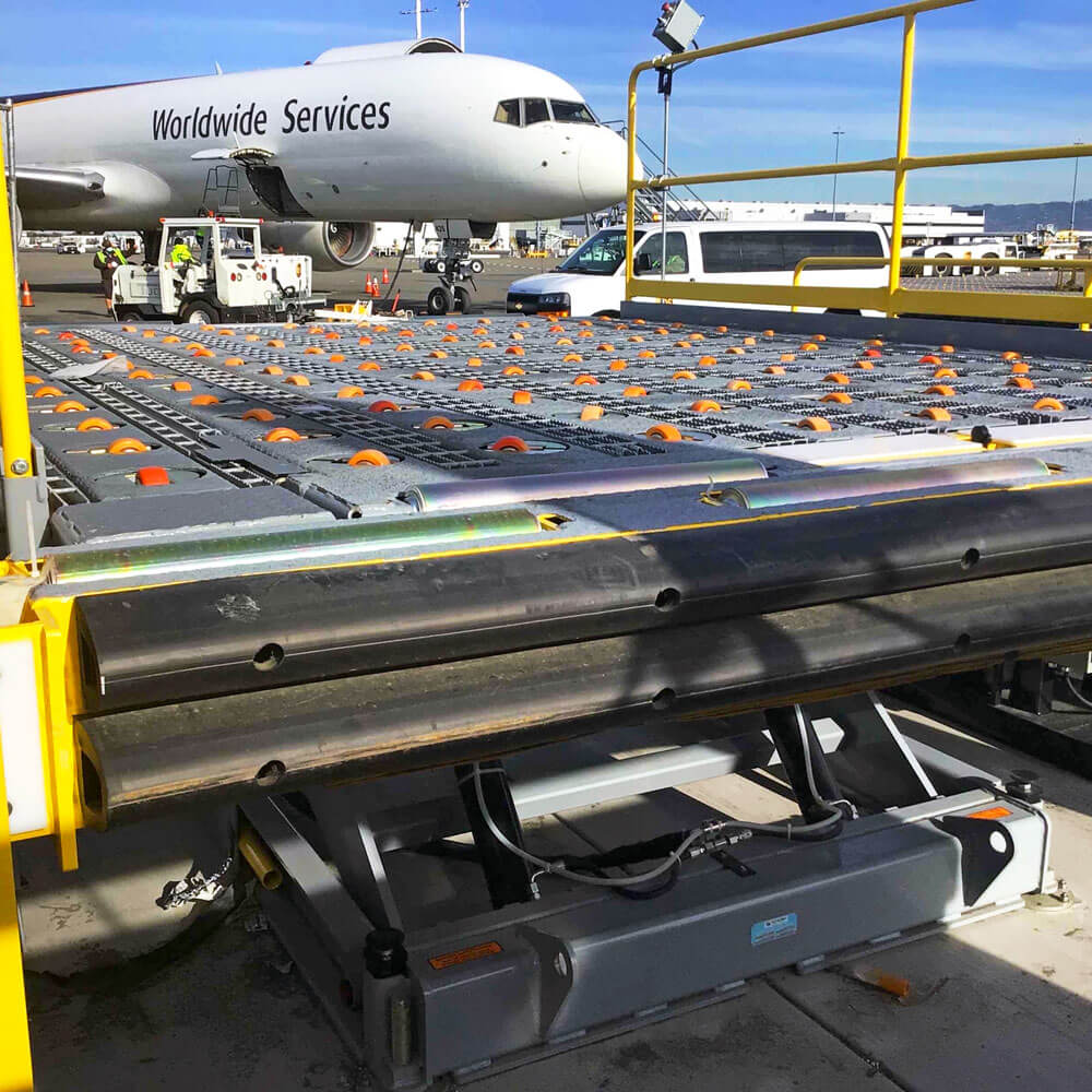 air-cargo-handling-lifts