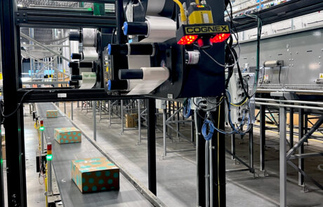 Panther automated print and apply labeller