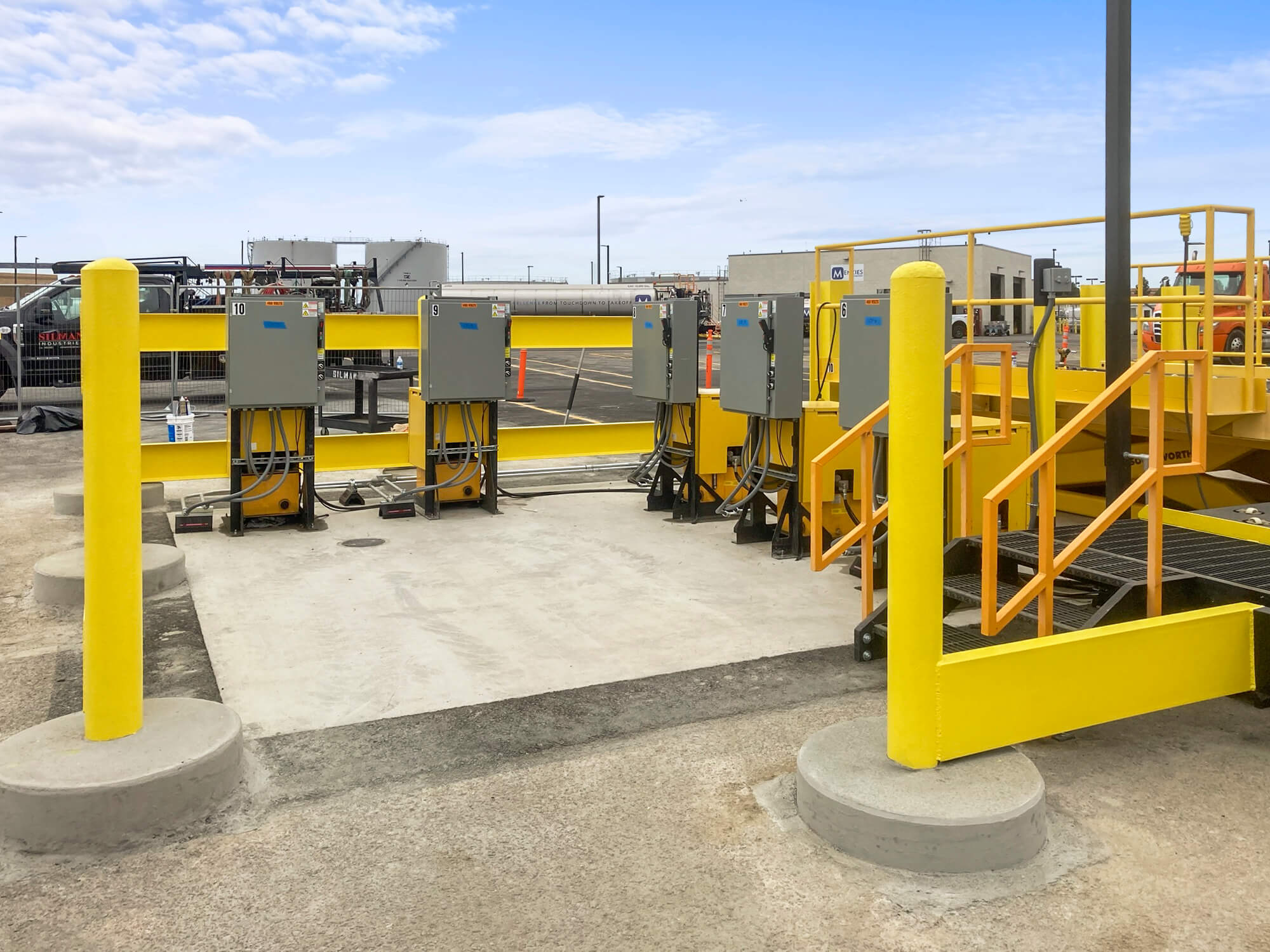 electrical and controls for lifts at truck deck at air cargo terminal