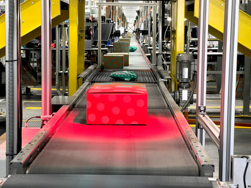 e-commerce fulfillment and shipping system